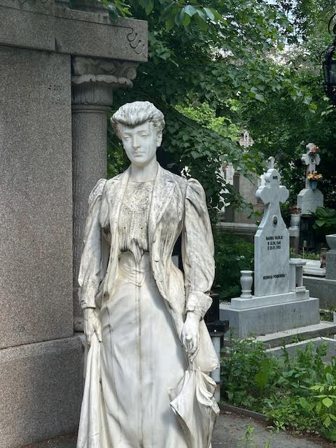 Bellu Cemetery, Bucharest,&nbsp;Romania