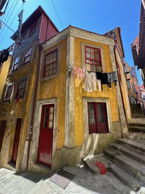 Staircases of Porto: Escadas das Verdades and Escadas do Barredo,&nbsp;Portugal
